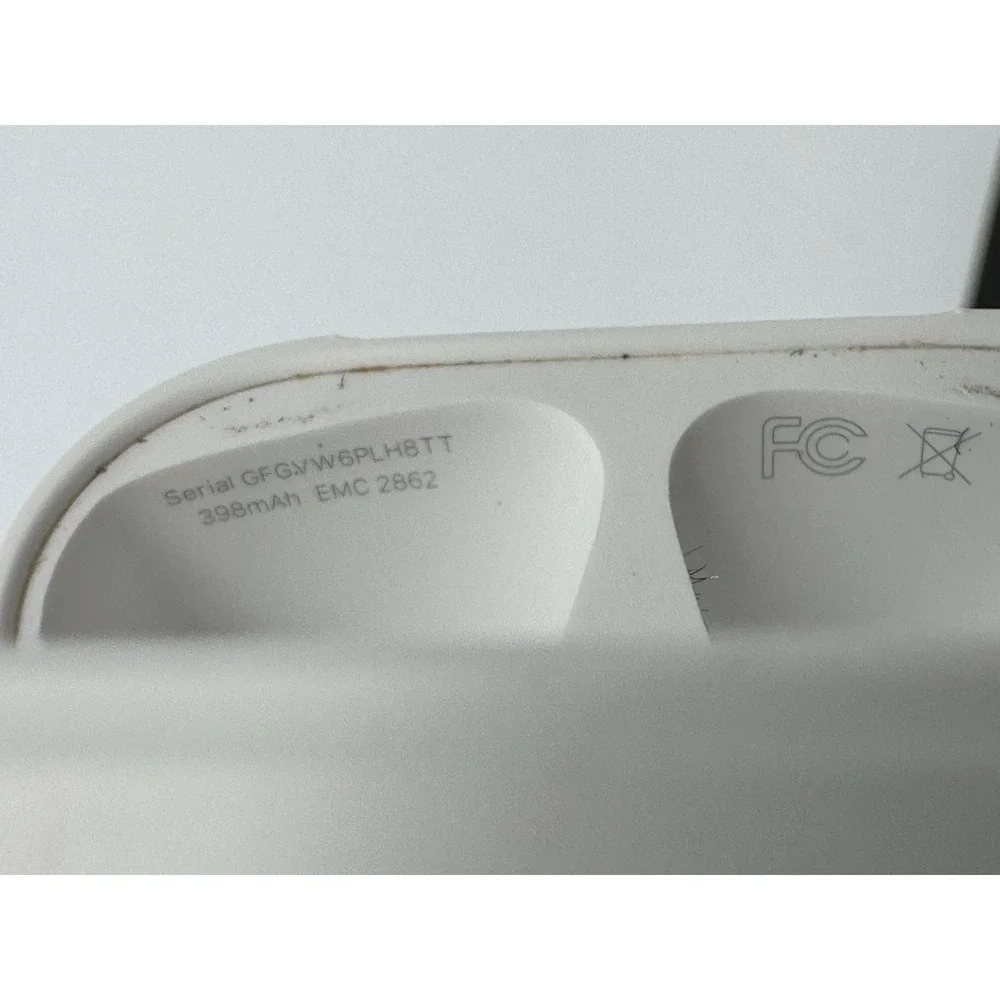Genuine Apple AirPods Charging Case Only Models: A1602 A1523 A2031 A2032 Working